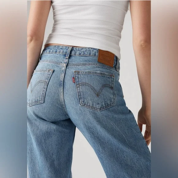 Levi’s Premium Low Loose Jeans •Woman’s 23 x 30 • Vintage Light Wash - Picture 4 of 11